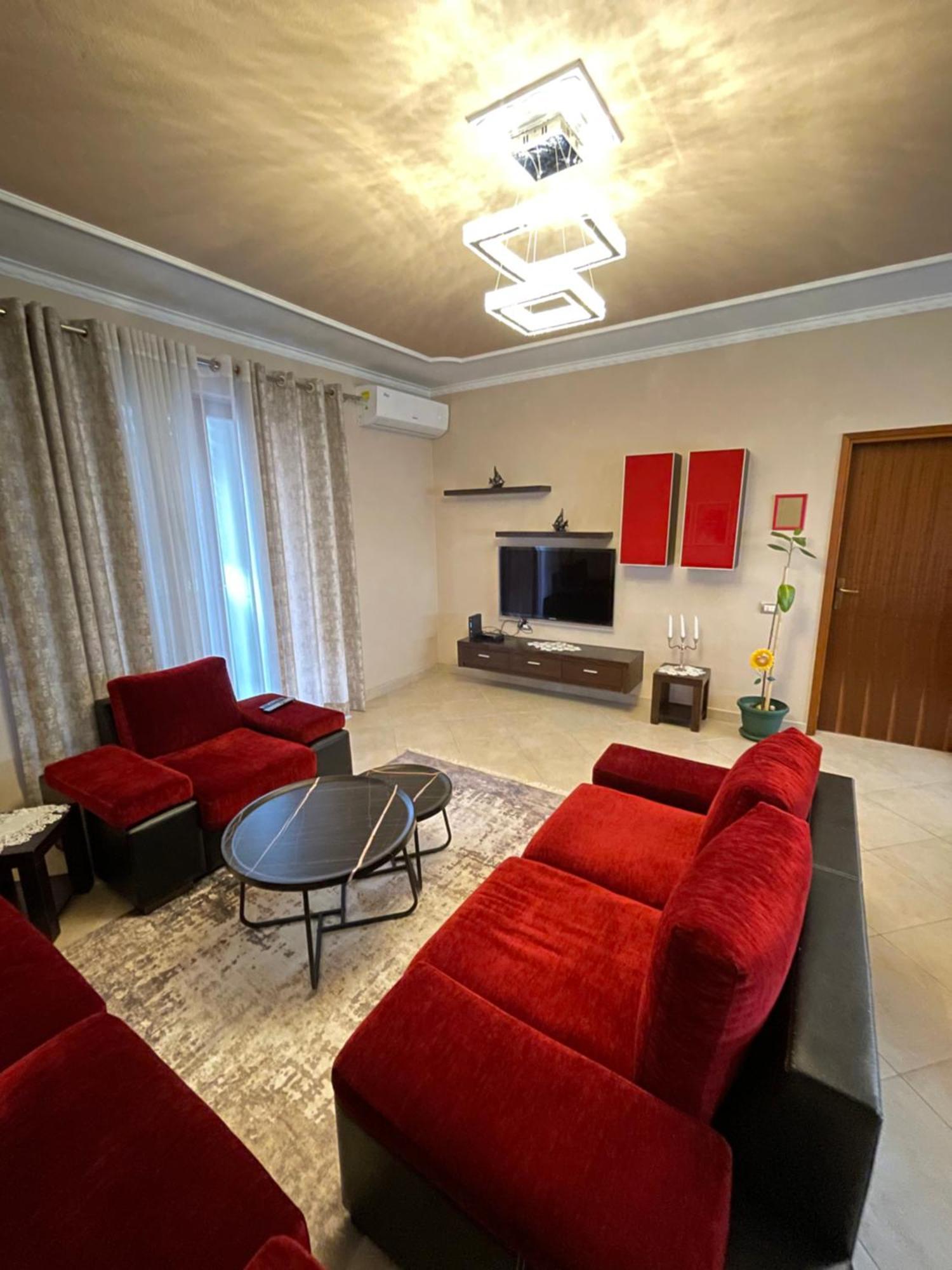 Skybase Apartment Тирана Екстериор снимка