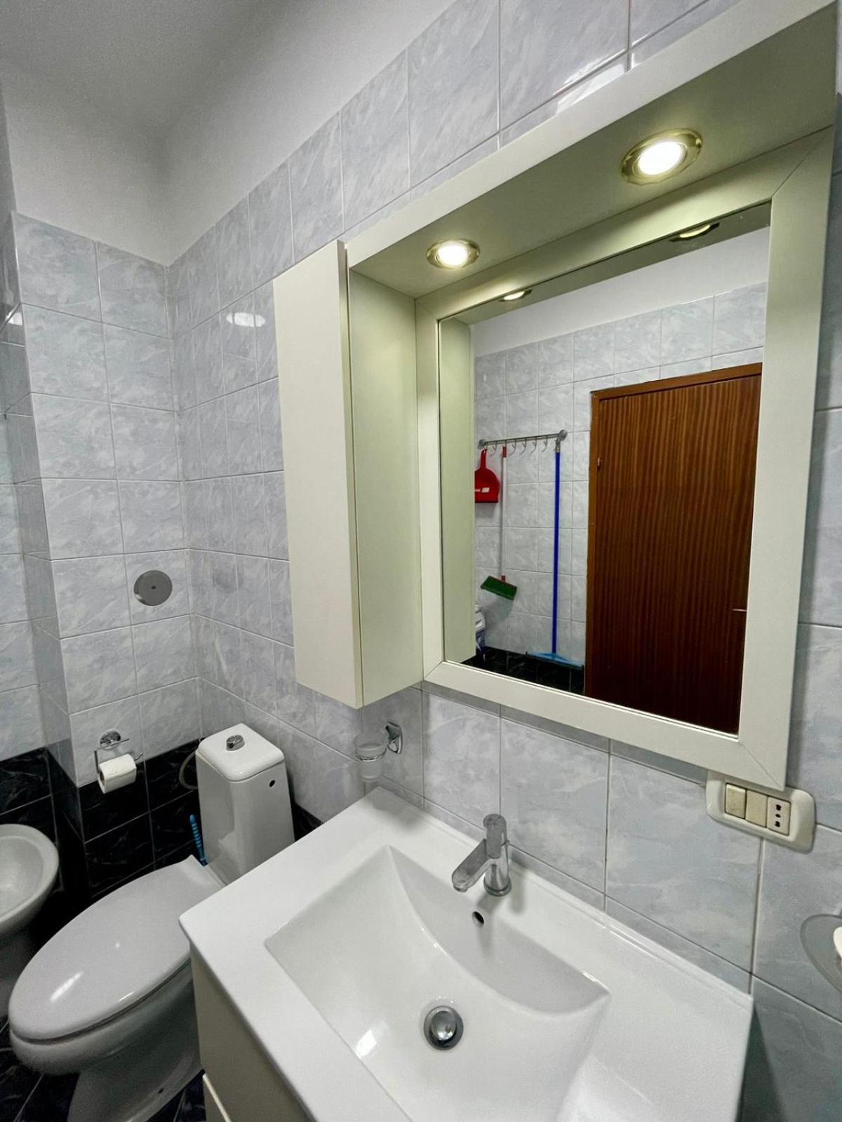 Skybase Apartment Тирана Екстериор снимка