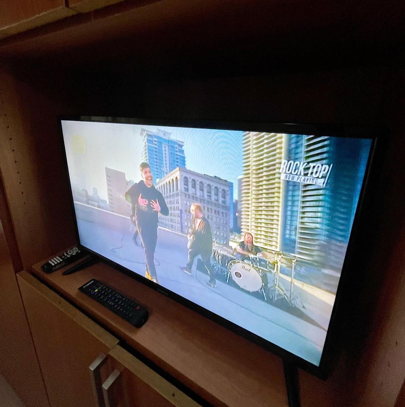 Skybase Apartment Тирана Екстериор снимка